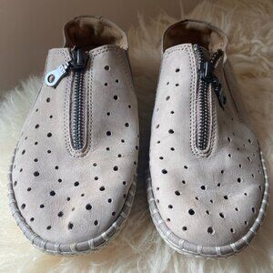 Earth Callisto Taupe Beige Zipper Slip On Casual Fashion Sneaker Women's 8.5